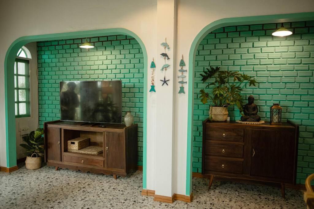 Hoi An Coastal Charm Villa - Jaccuzi Pool - Netflix Tan Thanh エクステリア 写真